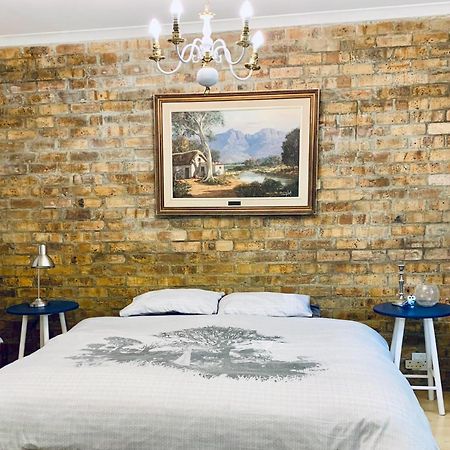 The Little Hideaway Guesthouse Stellenbosch Bagian luar foto