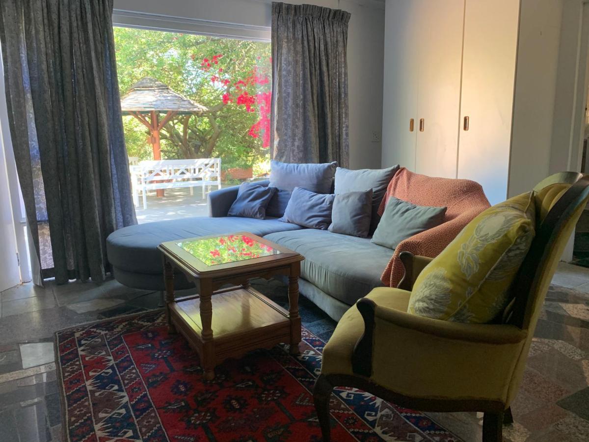 The Little Hideaway Guesthouse Stellenbosch Bagian luar foto