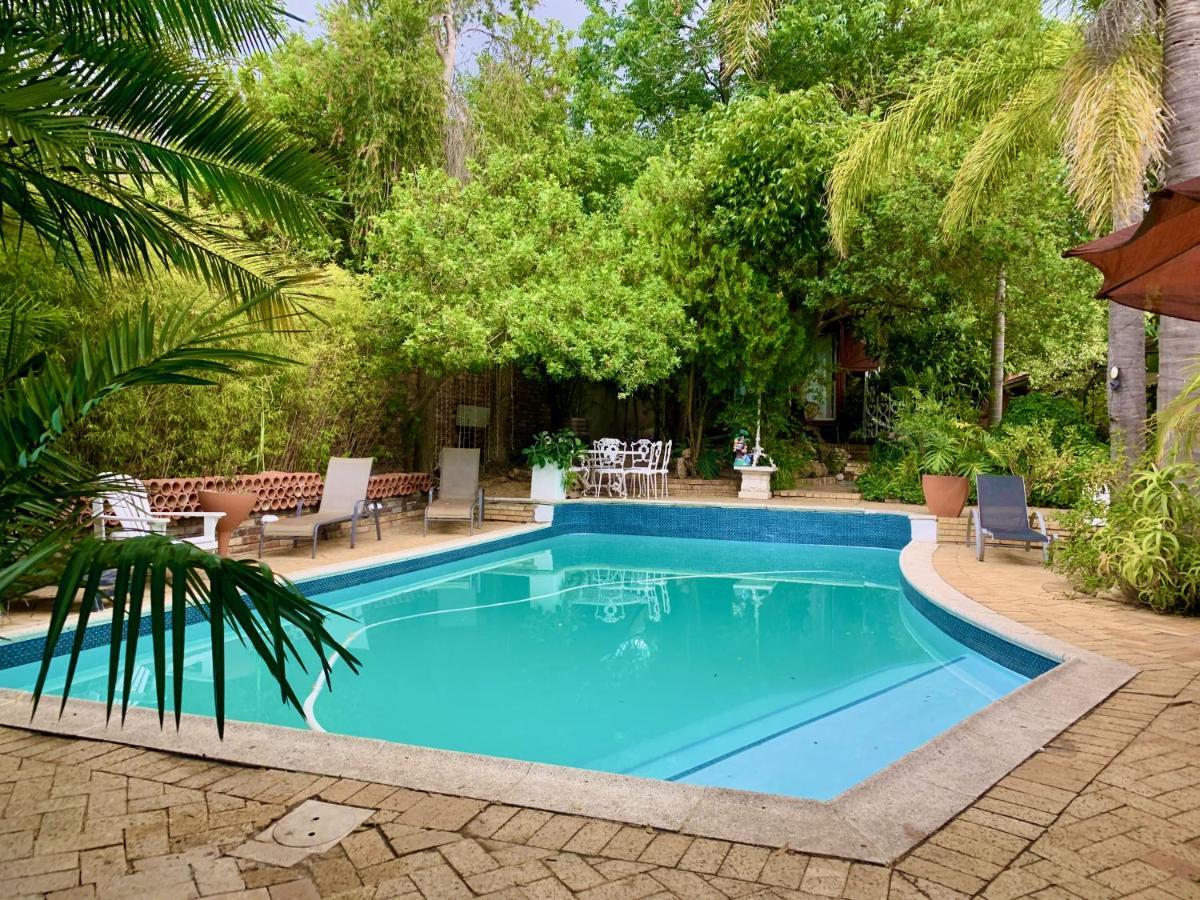 The Little Hideaway Guesthouse Stellenbosch Bagian luar foto