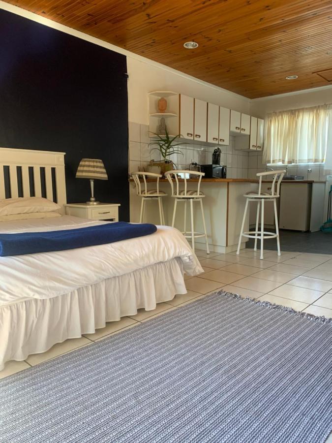 The Little Hideaway Guesthouse Stellenbosch Bagian luar foto